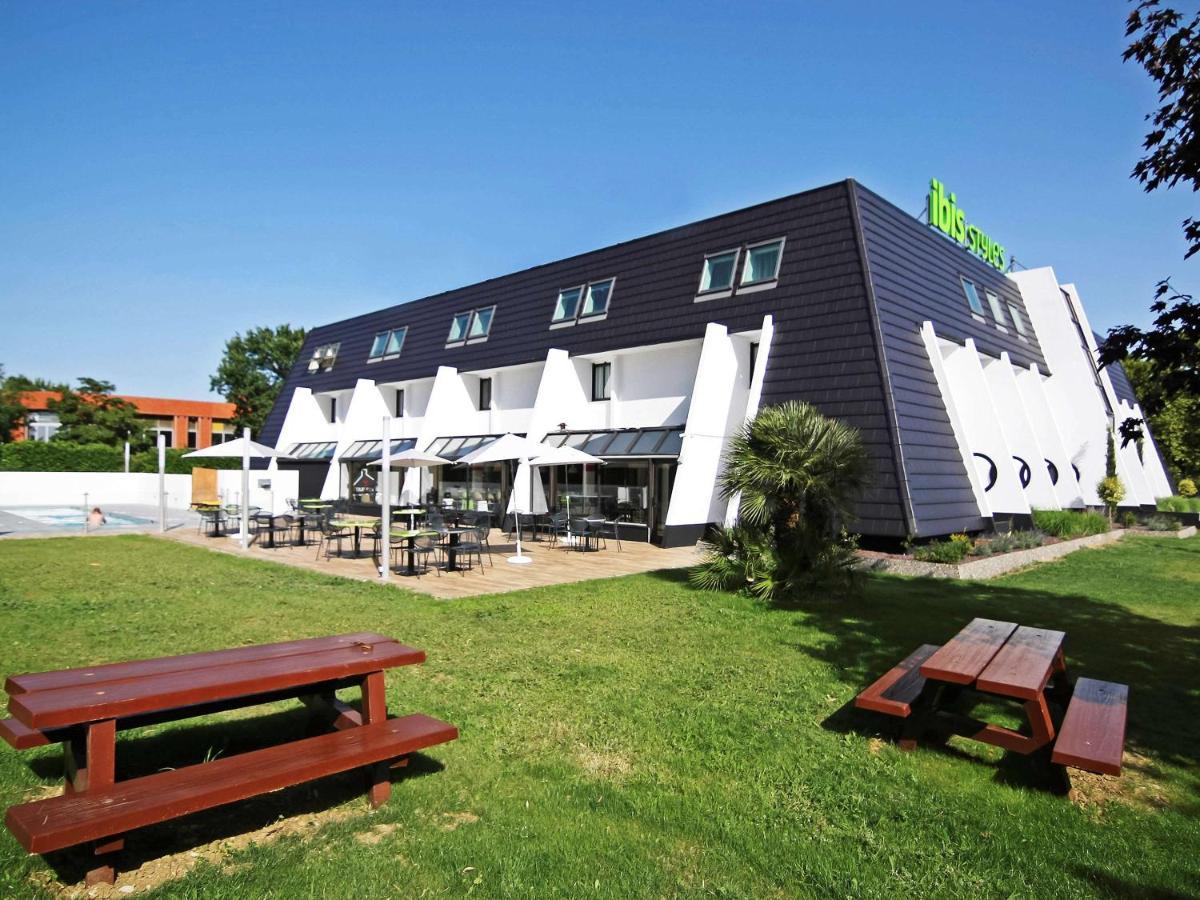 Ibis Styles Toulouse Labege Hotel Exterior foto